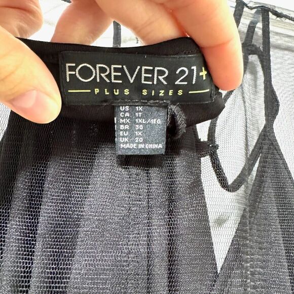 Forever 21 Midi Dress Embroidered Floral Sheer w/ Slip Black Short Sleeve sz 1X - Picture 5 of 8